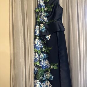 Kay Unger Barbara floral gown size 10